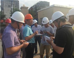 房總集團開展“送法律進工地、送關愛惠民工”活動